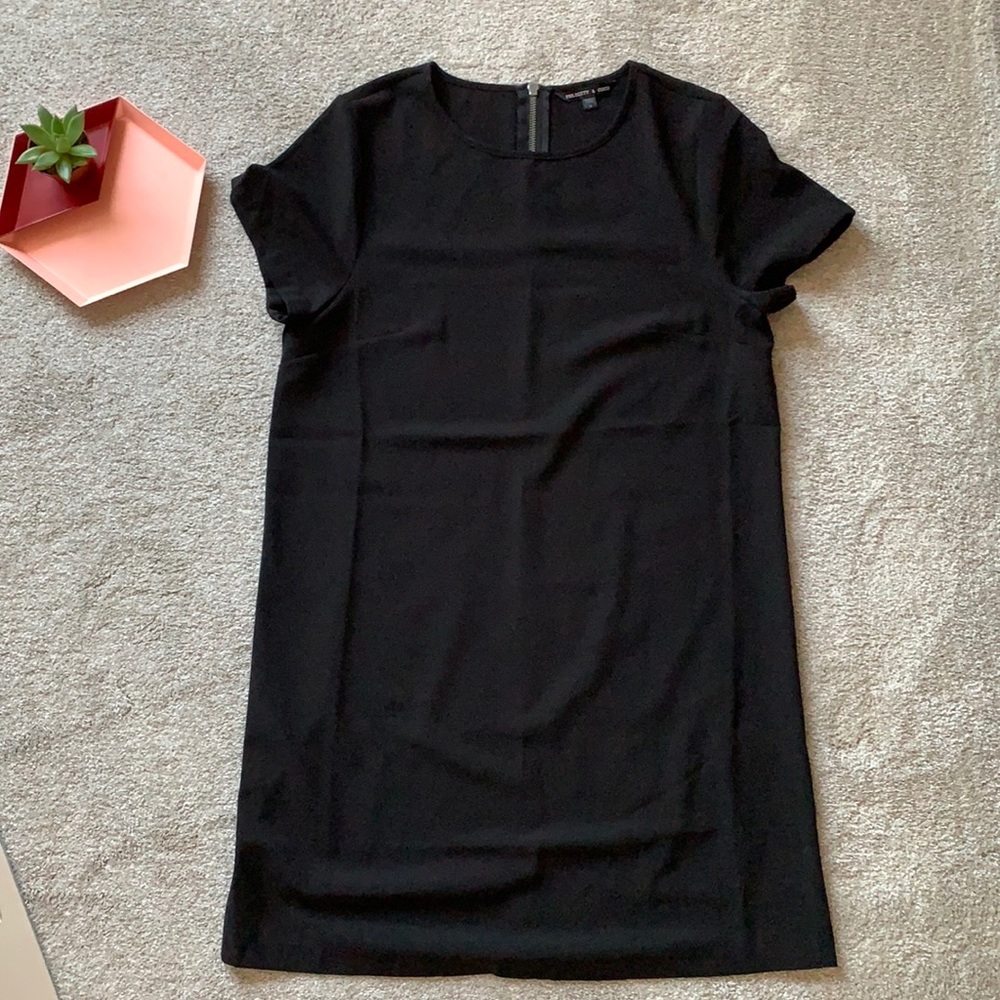 Felicity & Coco Black Shift Dress, Size M like new